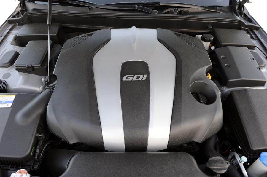  Hyundai Genesis 2012 года  (фото 30 из 73)